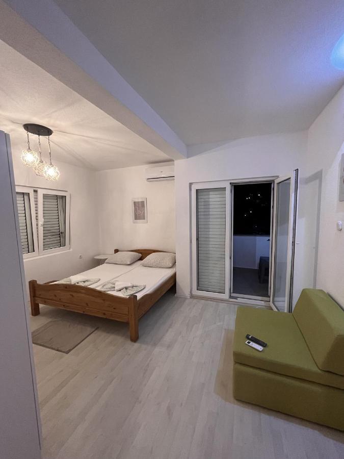 Villa Ljiljana 内乌姆 外观 照片